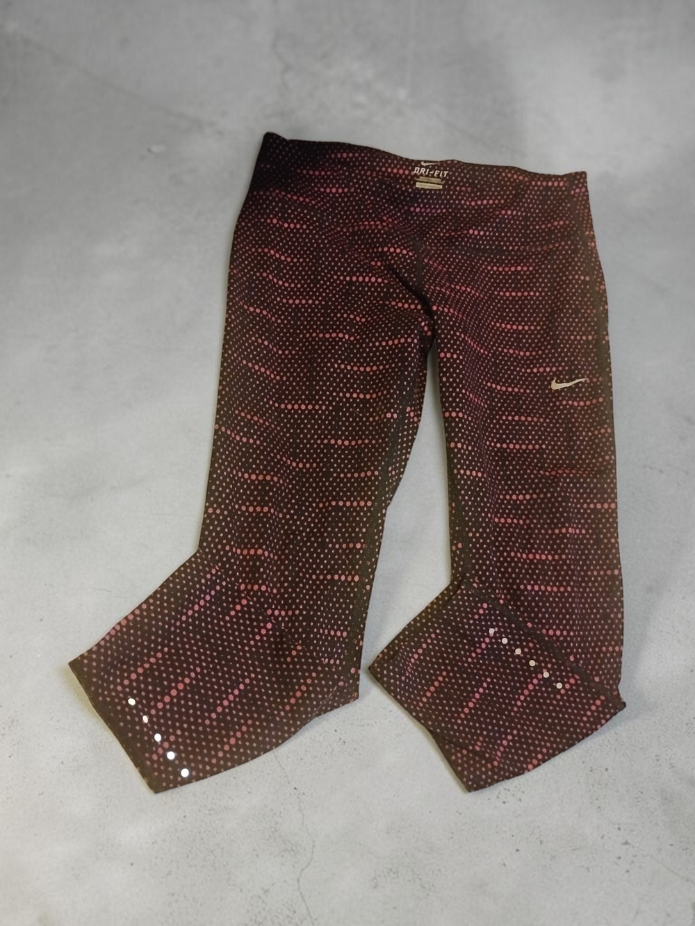 Nike Dri-FIT Printed Cropped Running Leggings Size Medium - Dotted Wave EUC